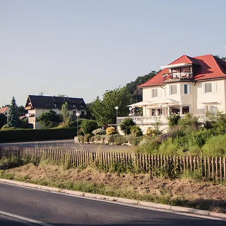 招待所 Gaestehaus Am Uferperle 3*