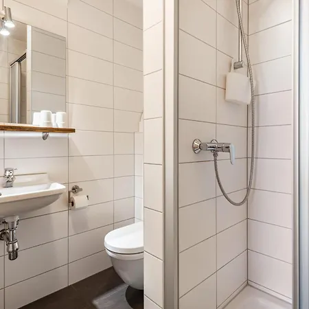 Gaestehaus Am Uferperle 3*